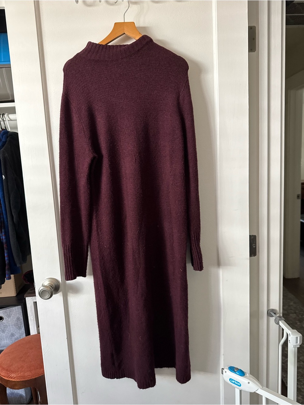 Lou & Grey Long-Sleeve Knit Midi Dress in Wine